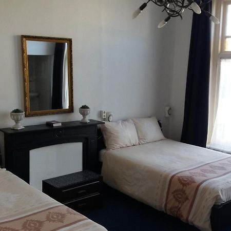 All-In Hotel 's-Hertogenbosch  Екстер'єр фото